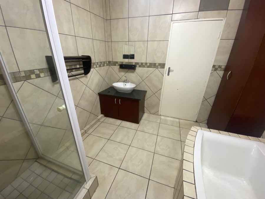 3 Bedroom Property for Sale in Waterval East North West